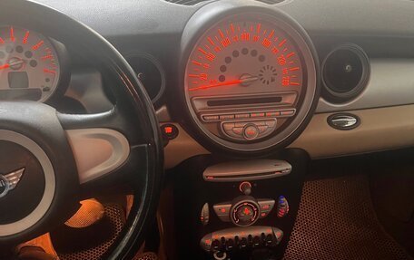 MINI Hatch, 2009 год, 850 000 рублей, 9 фотография