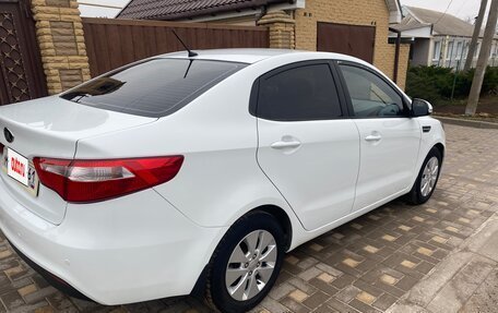 KIA Rio III рестайлинг, 2013 год, 945 000 рублей, 5 фотография