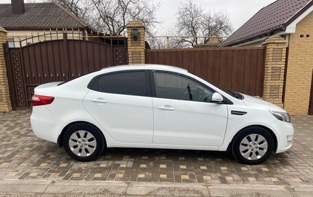 KIA Rio III рестайлинг, 2013 год, 945 000 рублей, 7 фотография