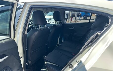 Honda Insight II рестайлинг, 2012 год, 999 000 рублей, 17 фотография