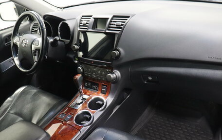 Toyota Highlander III, 2012 год, 1 942 000 рублей, 5 фотография