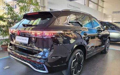 Volkswagen Tiguan, 2024 год, 5 598 000 рублей, 6 фотография