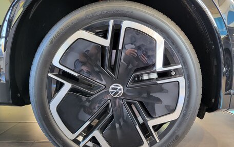 Volkswagen Tiguan, 2024 год, 5 598 000 рублей, 10 фотография