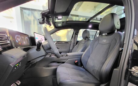 Volkswagen Tiguan, 2024 год, 5 598 000 рублей, 14 фотография