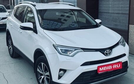 Toyota RAV4, 2018 год, 2 490 000 рублей, 1 фотография