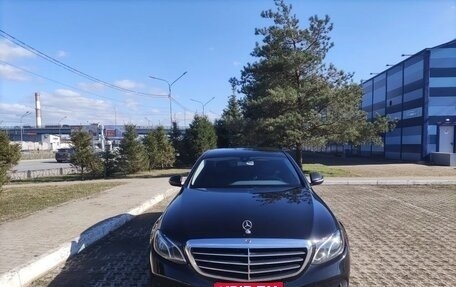 Mercedes-Benz E-Класс, 2016 год, 2 500 000 рублей, 1 фотография