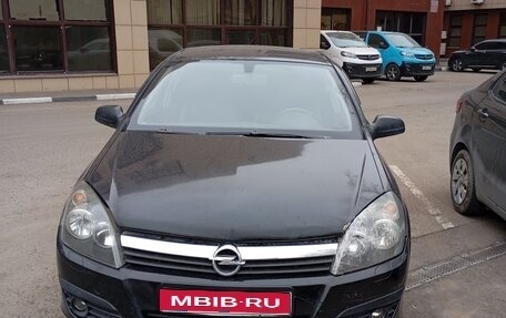 Opel Astra H, 2005 год, 320 000 рублей, 1 фотография