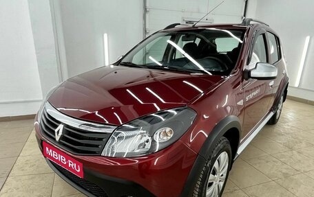 Renault Sandero I, 2014 год, 857 000 рублей, 1 фотография