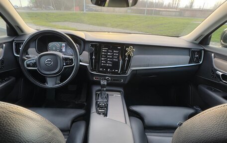 Volvo S90 II рестайлинг, 2021 год, 4 000 000 рублей, 4 фотография