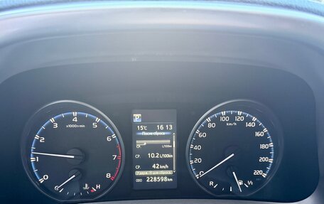 Toyota RAV4, 2018 год, 2 490 000 рублей, 19 фотография