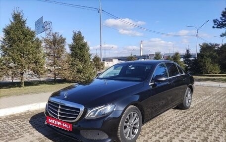 Mercedes-Benz E-Класс, 2016 год, 2 500 000 рублей, 3 фотография