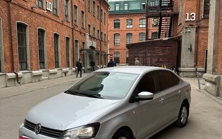 Volkswagen Polo VI (EU Market), 2014 год, 750 000 рублей, 2 фотография