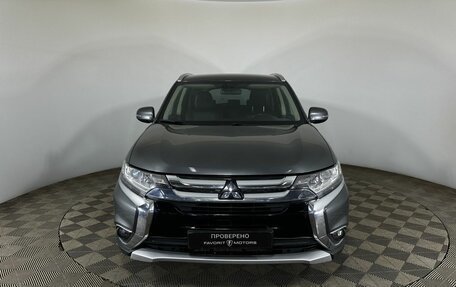 Mitsubishi Outlander III рестайлинг 3, 2018 год, 2 000 000 рублей, 2 фотография