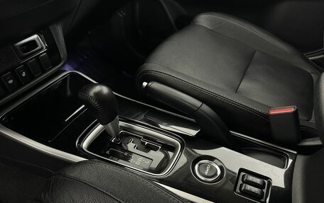 Mitsubishi Outlander III рестайлинг 3, 2018 год, 2 000 000 рублей, 13 фотография