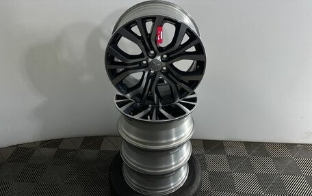 Mitsubishi Outlander III рестайлинг 3, 2018 год, 2 000 000 рублей, 19 фотография