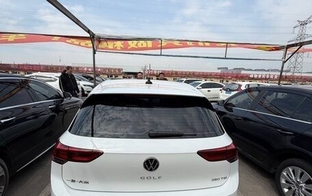 Volkswagen Golf VIII, 2022 год, 1 670 000 рублей, 3 фотография