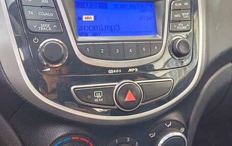 Hyundai Solaris II рестайлинг, 2016 год, 810 000 рублей, 5 фотография