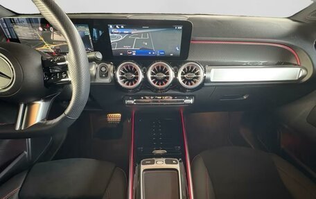 Mercedes-Benz GLB, 2022 год, 2 550 000 рублей, 9 фотография