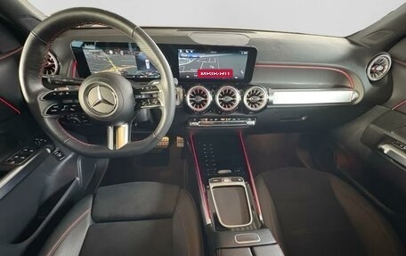Mercedes-Benz GLB, 2022 год, 2 550 000 рублей, 10 фотография