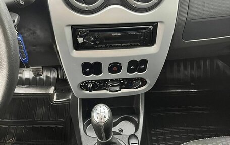 Renault Sandero I, 2014 год, 857 000 рублей, 21 фотография