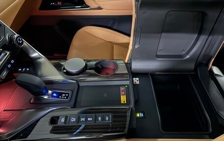 Lexus LX, 2025 год, 18 800 000 рублей, 38 фотография