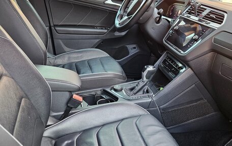 Volkswagen Tiguan II, 2021 год, 3 875 000 рублей, 10 фотография