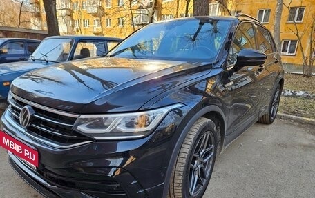 Volkswagen Tiguan II, 2021 год, 3 875 000 рублей, 15 фотография