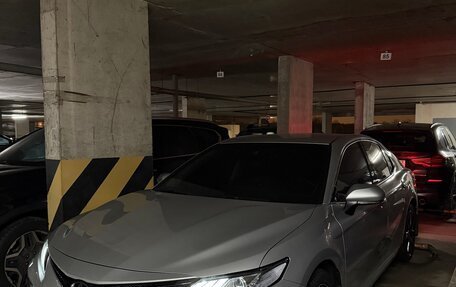 Toyota Camry, 2022 год, 4 300 000 рублей, 4 фотография