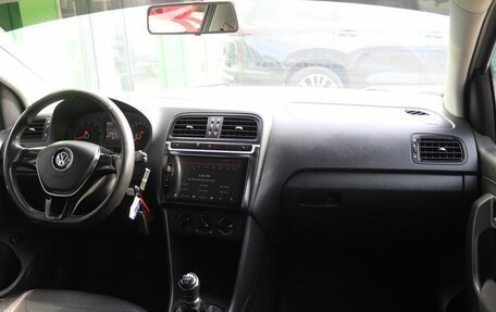 Volkswagen Polo VI (EU Market), 2018 год, 750 000 рублей, 14 фотография