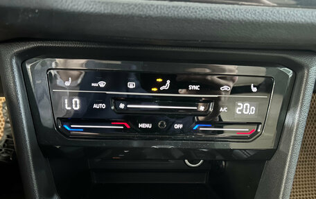 Volkswagen Tiguan II, 2021 год, 2 630 000 рублей, 9 фотография