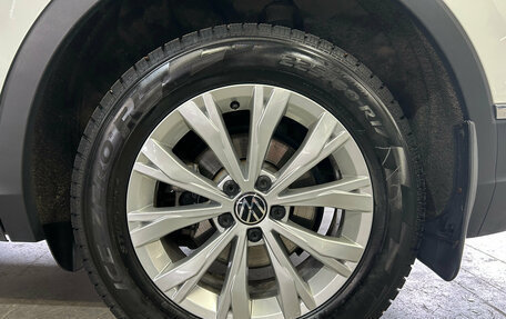 Volkswagen Tiguan II, 2021 год, 2 630 000 рублей, 15 фотография