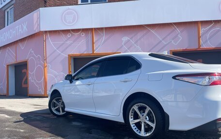 Toyota Camry, 2020 год, 3 150 000 рублей, 4 фотография