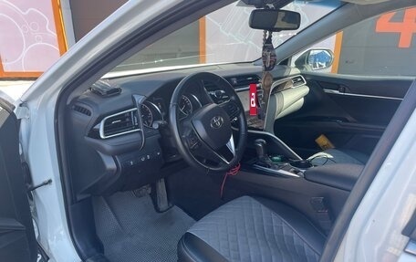 Toyota Camry, 2020 год, 3 150 000 рублей, 6 фотография