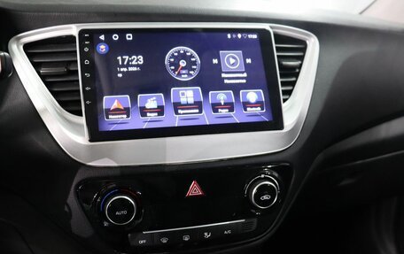 Hyundai Solaris II рестайлинг, 2018 год, 1 350 000 рублей, 10 фотография