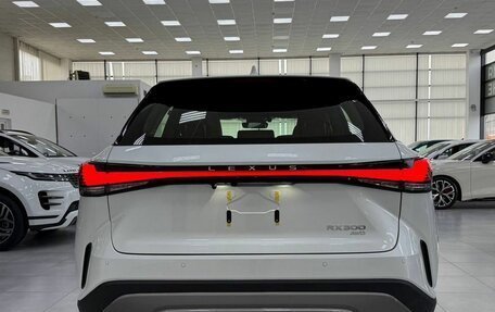 Lexus RX IV рестайлинг, 2025 год, 7 950 000 рублей, 5 фотография