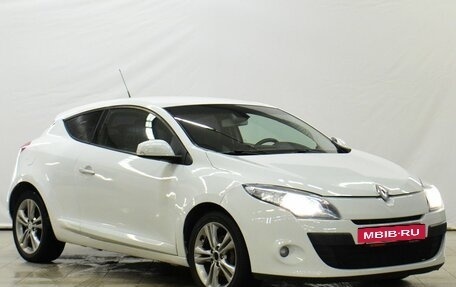Renault Megane III, 2011 год, 810 000 рублей, 2 фотография
