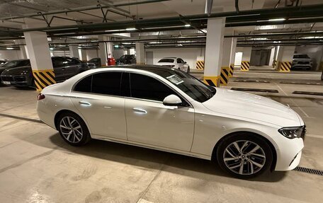 Mercedes-Benz E-Класс, 2024 год, 6 800 000 рублей, 5 фотография