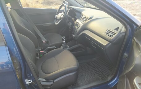 KIA Rio III рестайлинг, 2014 год, 850 000 рублей, 10 фотография