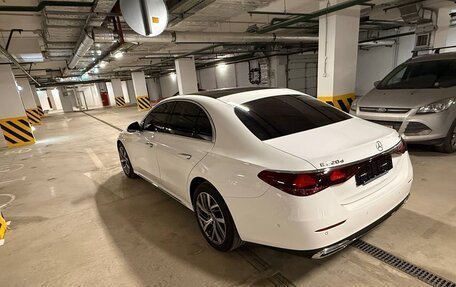 Mercedes-Benz E-Класс, 2024 год, 6 800 000 рублей, 10 фотография