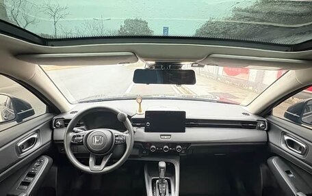 Honda Vezel, 2023 год, 2 200 000 рублей, 15 фотография