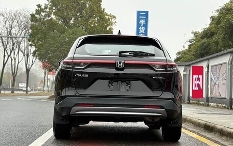 Honda Vezel, 2023 год, 2 200 000 рублей, 4 фотография