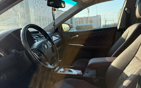 Toyota Camry, 2014 год, 1 830 000 рублей, 5 фотография