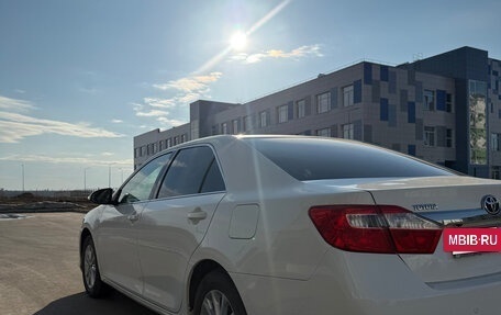 Toyota Camry, 2014 год, 1 830 000 рублей, 4 фотография