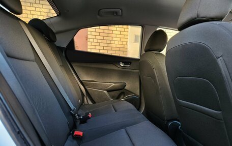 Hyundai Solaris II рестайлинг, 2021 год, 1 699 000 рублей, 13 фотография