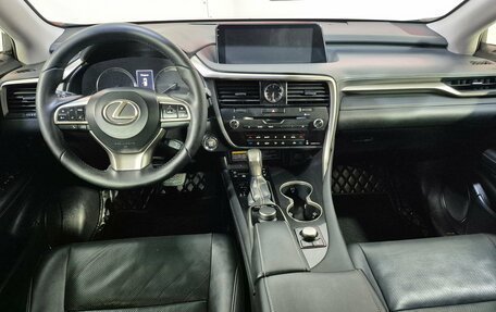 Lexus RX IV рестайлинг, 2018 год, 4 150 000 рублей, 10 фотография