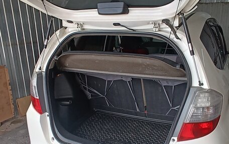 Honda Fit III, 2010 год, 710 000 рублей, 3 фотография