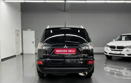 Mitsubishi Outlander III рестайлинг 3, 2010 год, 1 145 000 рублей, 4 фотография