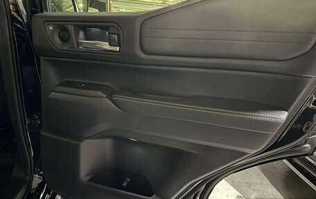 Toyota Land Cruiser Prado, 2025 год, 11 000 000 рублей, 39 фотография
