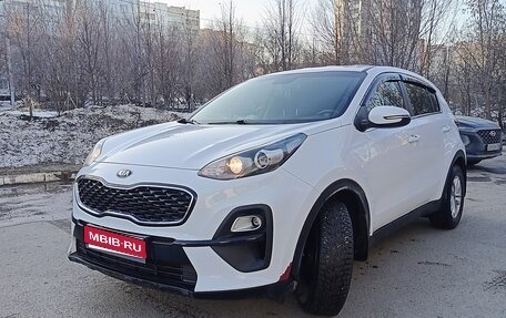KIA Sportage IV рестайлинг, 2020 год, 1 900 000 рублей, 1 фотография