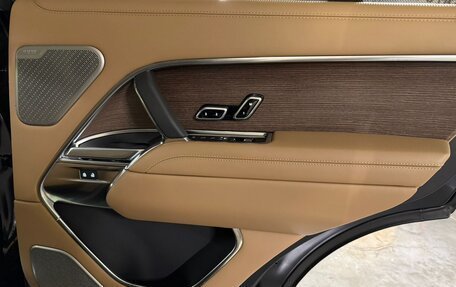 Land Rover Range Rover IV рестайлинг, 2025 год, 24 850 000 рублей, 30 фотография